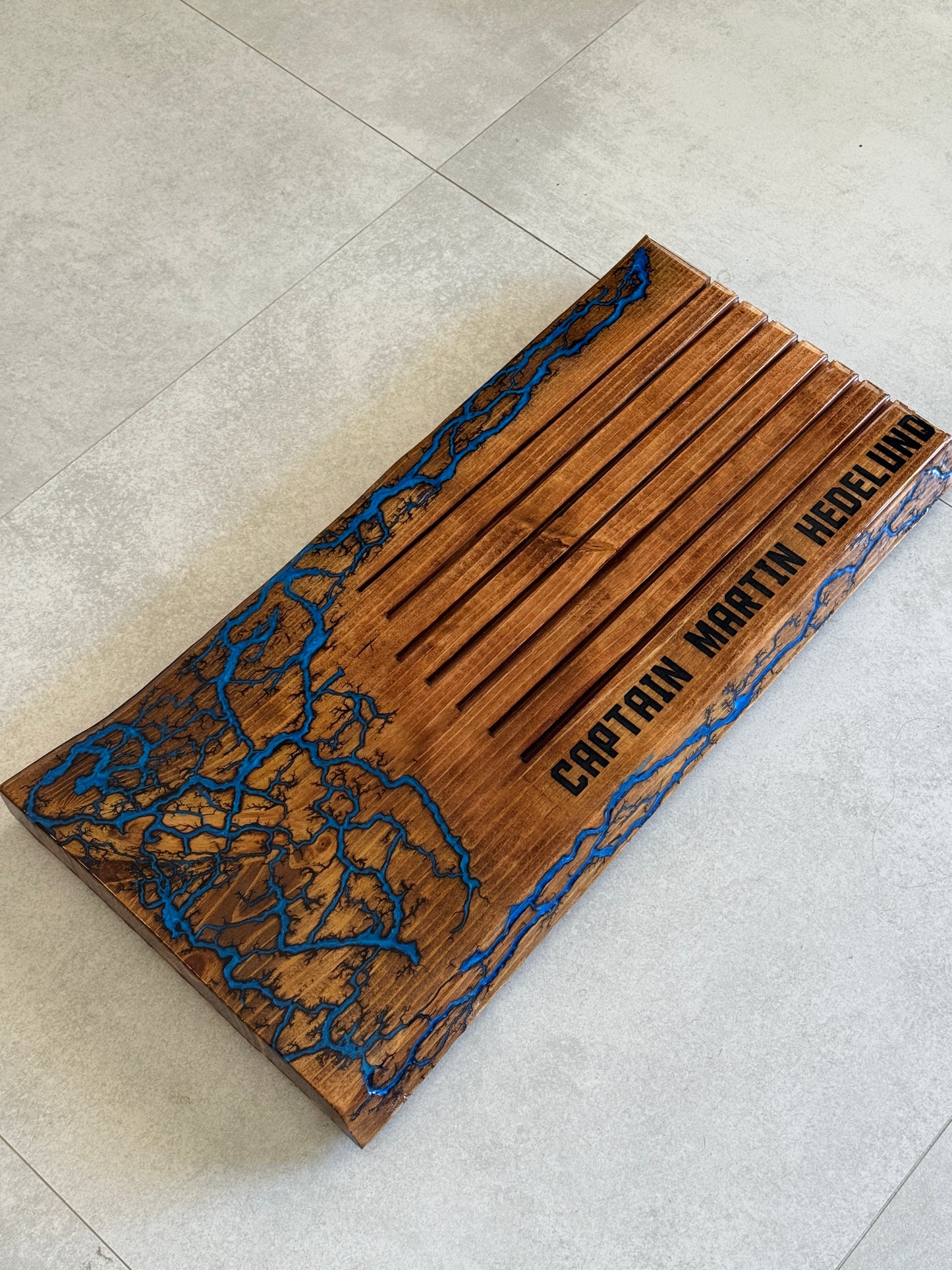 Live Edge Challenge Coin Holder - Fractal Burned Display